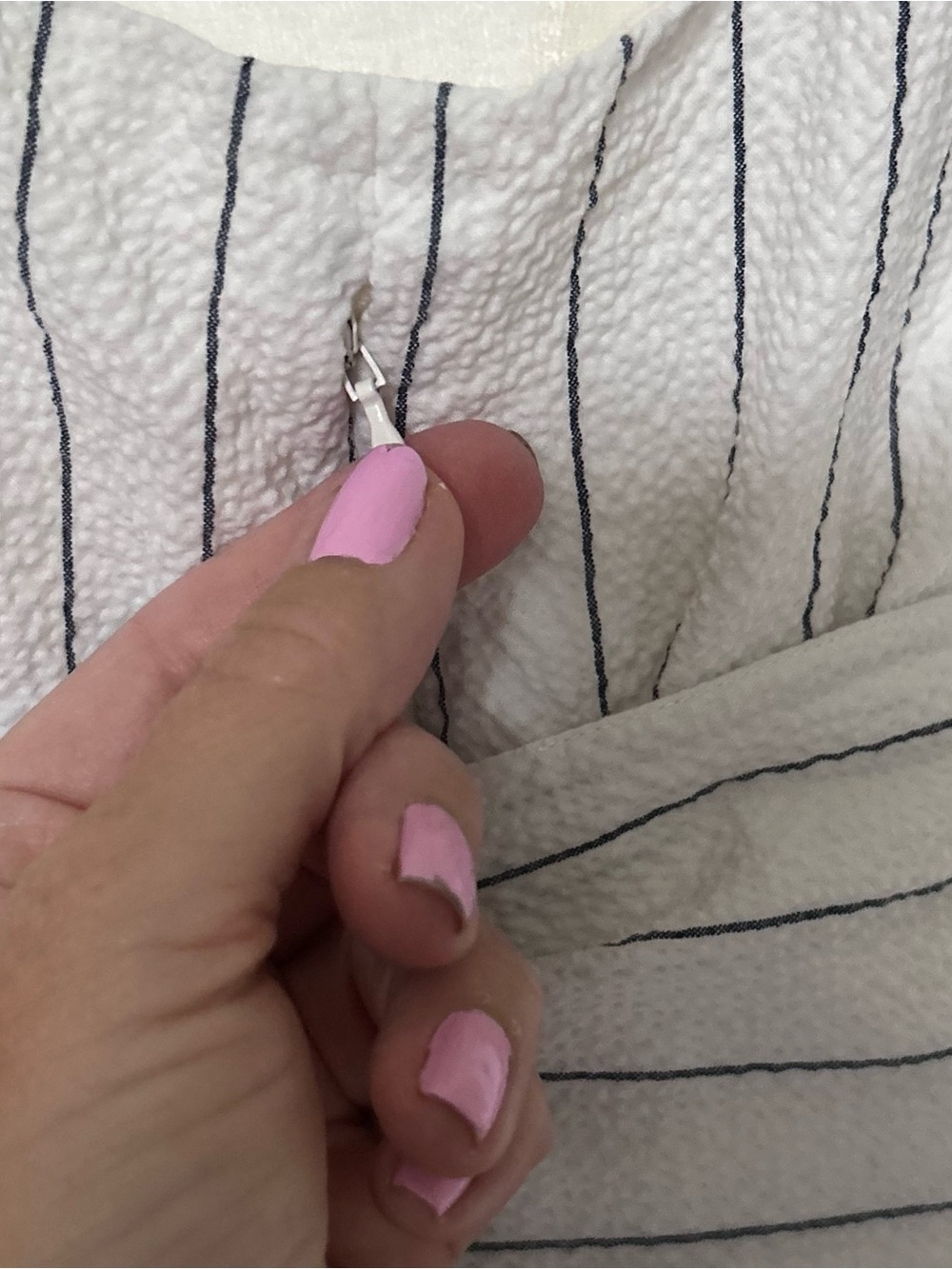 Vineyard Vines Kentucky Derby Seersucker Tiered White Pinstripe Midi Dres Sz 8 - Picture 8 of 12